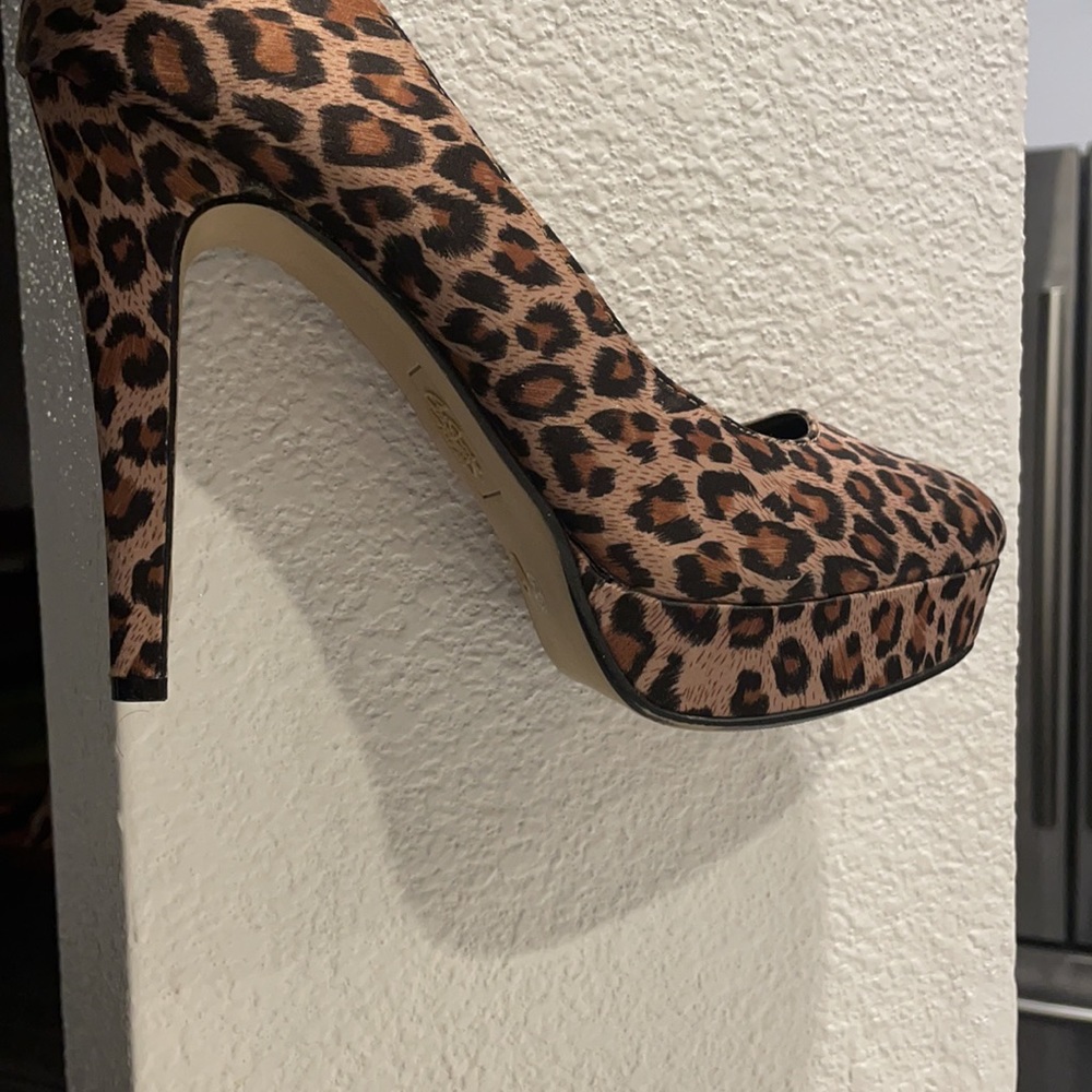 Brand new leopard print platform heels